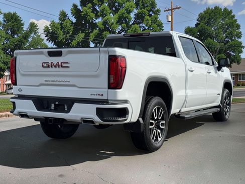 Used 2020 GMC Sierra 1500 AT4 w/ AT4 Preferred Package AWD/4WD image 8