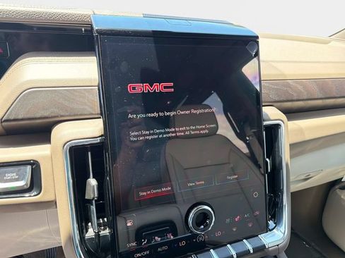 New 2026 GMC Yukon XL Denali w/ Denali Reserve Package AWD/4WD image 23