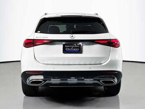 New 2026 Mercedes-Benz GLC 300 image 3
