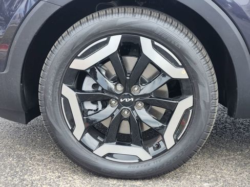 New 2025 Kia Telluride EX w/ EX Captain's Chair Package image 9