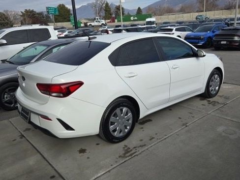 Used 2021 Kia Rio LX image 4