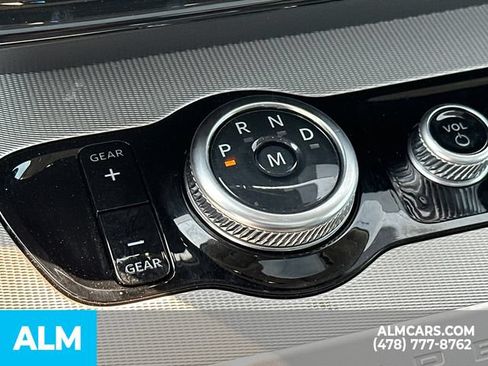 Used 2025 Ford Expedition Active AWD/4WD image 40