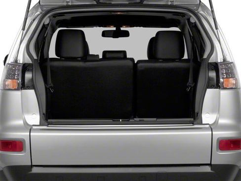 Used 2013 Mitsubishi Outlander GT AWD/4WD image 11