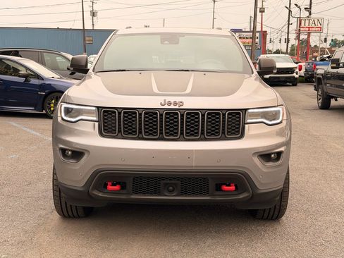 Used 2019 Jeep Grand Cherokee Trailhawk w/ Trailhawk Luxury Group AWD/4WD image 2