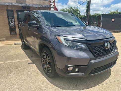 Used 2021 Honda Passport Sport image 1