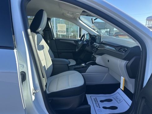 New 2026 Ford Escape Active image 8