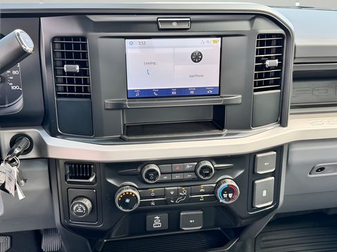 New 2025 Ford F350 XL w/ XL Chrome Package RWD image 8