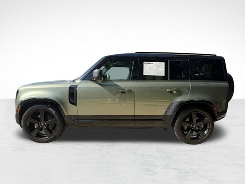 Used 2024 Land Rover Defender 110 X-Dynamic SE AWD/4WD image 2