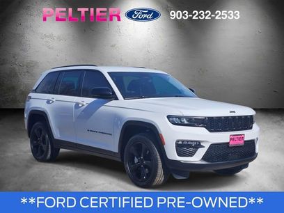 Used 2024 Jeep Grand Cherokee Limited w/ Black Appearance Package