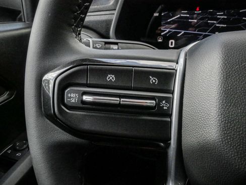 Used 2025 Chevrolet Colorado W/T w/ WT Custom Package image 19