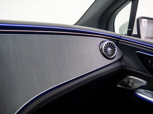 Used 2024 Mercedes-Benz EQE 350+ 4MATIC SUV w/ Driver Assistance Package image 32