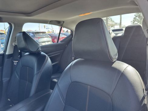 Used 2021 Nissan Altima 2.5 SR w/ SR Premium Package image 16