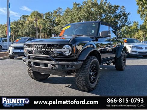 Used 2022 Ford Bronco Wildtrak image 8