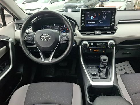 Used 2022 Toyota RAV4 XLE w/ Convenience Package image 21