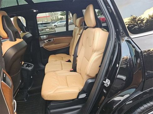 Used 2017 Volvo XC90 T6 Inscription w/ Luxury Package image 10