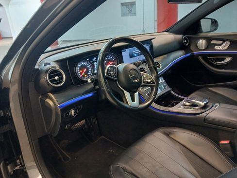 Used 2019 Mercedes-Benz E 300 4MATIC w/ Premium 1 Package image 10