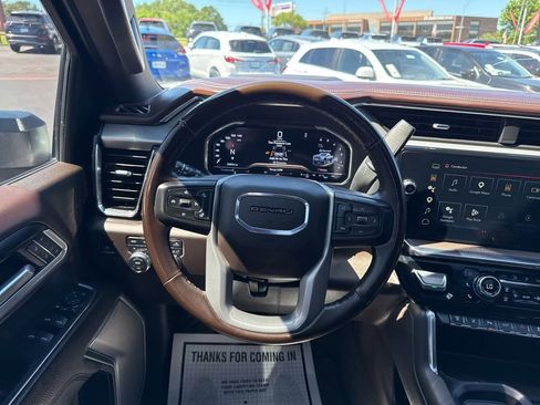 Used 2024 GMC Sierra 2500 Denali w/ Denali Reserve Package AWD/4WD image 36