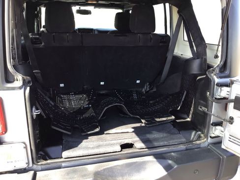Used 2014 Jeep Wrangler Unlimited Sport w/ Quick Order Package 24S AWD/4WD image 13