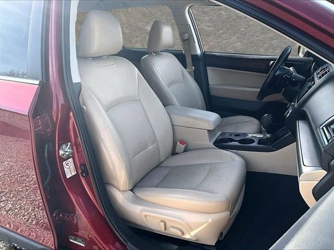 Used 2016 Subaru Outback 2.5i Limited image 7