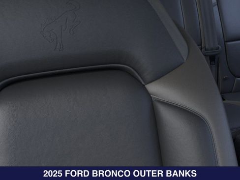 New 2025 Ford Bronco Outer Banks AWD/4WD image 17
