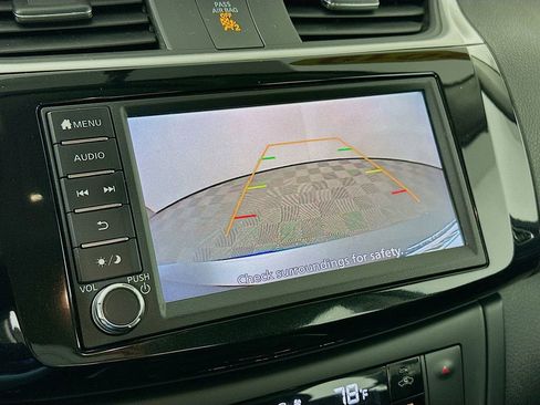 Used 2019 Nissan Sentra SV image 18