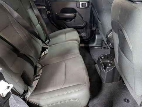 Used 2019 Jeep Wrangler Unlimited Sport S image 26