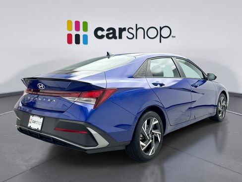 Used 2025 Hyundai Elantra Sport FWD image 5