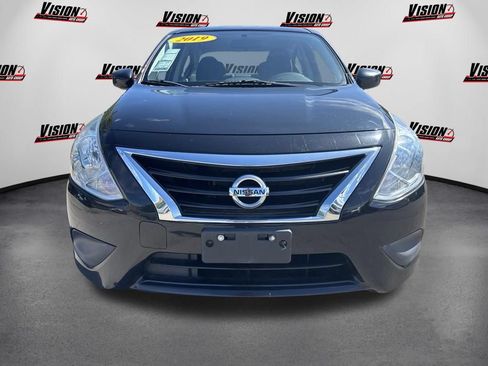 Used 2019 Nissan Versa SV FWD image 2
