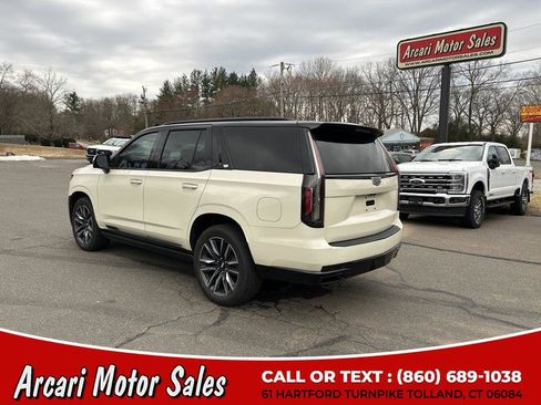 Used 2022 Cadillac Escalade Sport Platinum image 3
