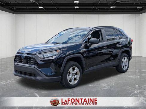 Certified 2021 Toyota RAV4 LE AWD/4WD image 1