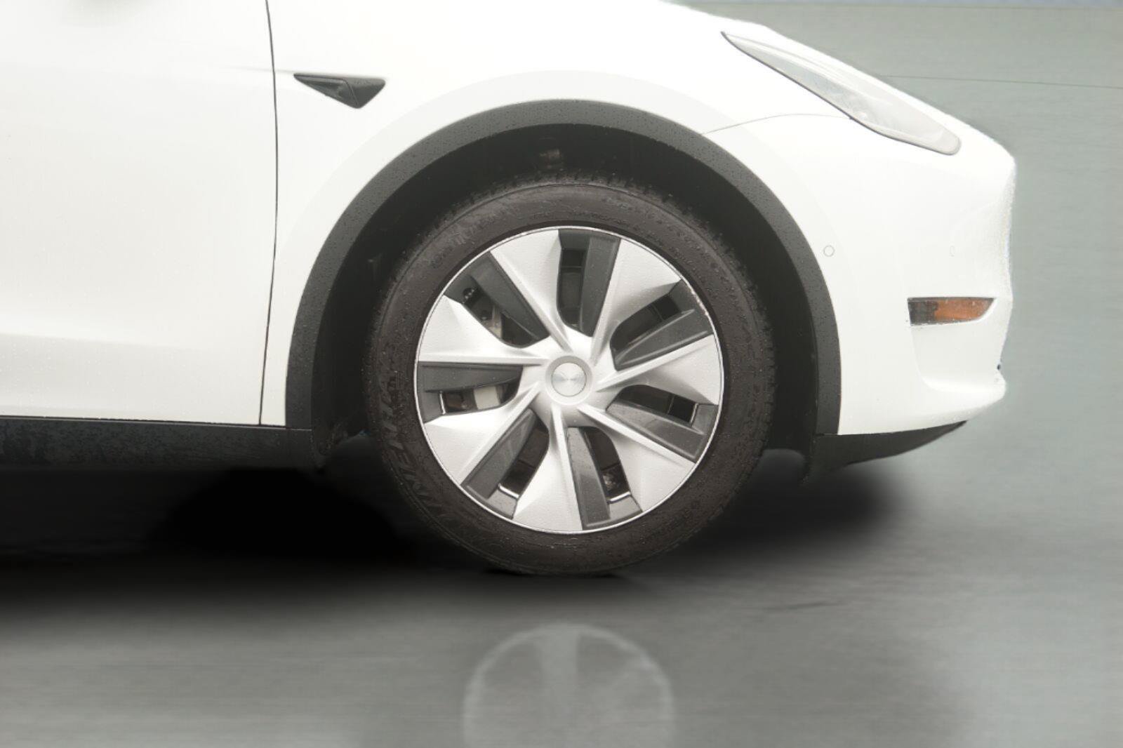 Used 2021 Tesla Model Y Long Range AWD/4WD image 4