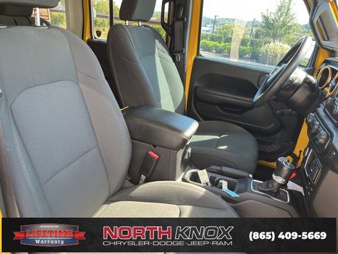 Used 2021 Jeep Wrangler Unlimited Sport image 26