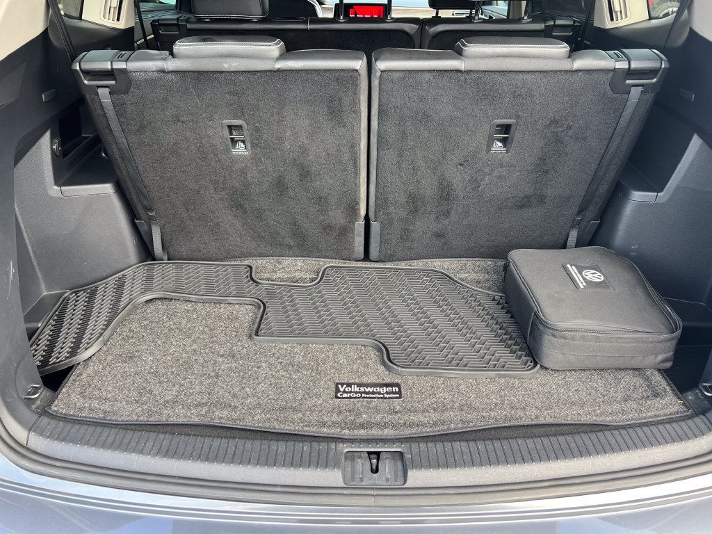 Used 2024 Volkswagen Atlas SEL AWD/4WD image 18
