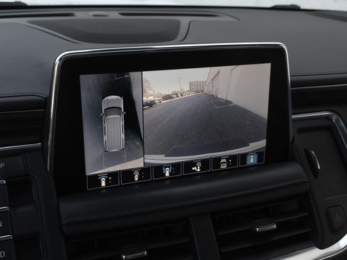 Used 2021 Chevrolet Suburban High Country image 19