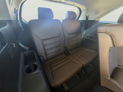 Used 2019 Kia Sorento SX image 59
