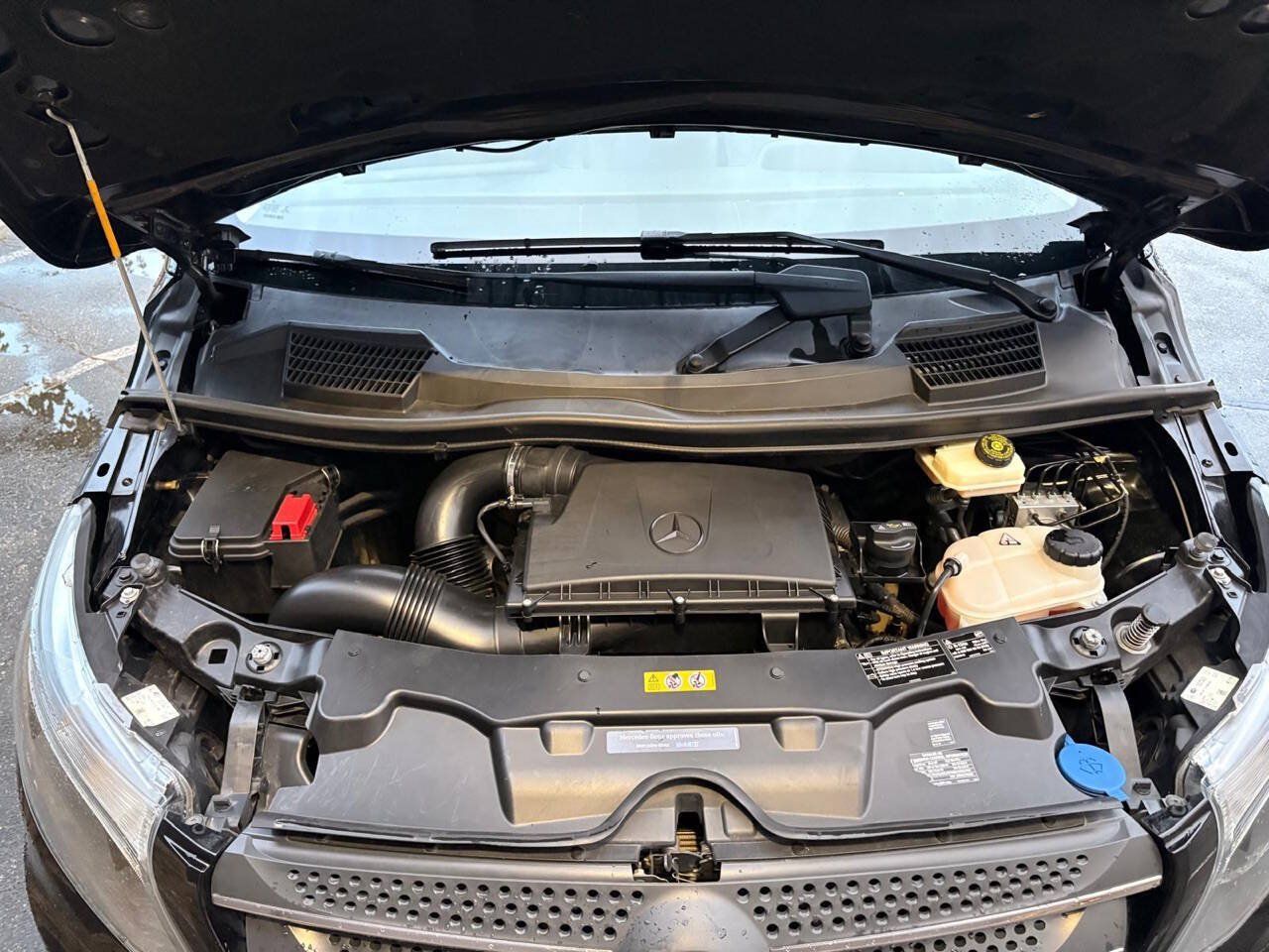 Used 2018 Mercedes-Benz Metris Passenger image 15