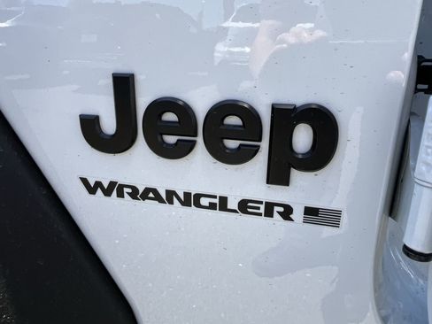 Used 2025 Jeep Wrangler Unlimited Sport AWD/4WD image 28