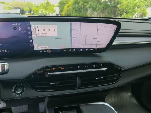 Used 2026 Buick Enclave Sport Touring w/ Power Package FWD image 20