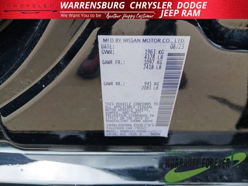 Used 2024 Nissan Altima 2.5 SV FWD image 11