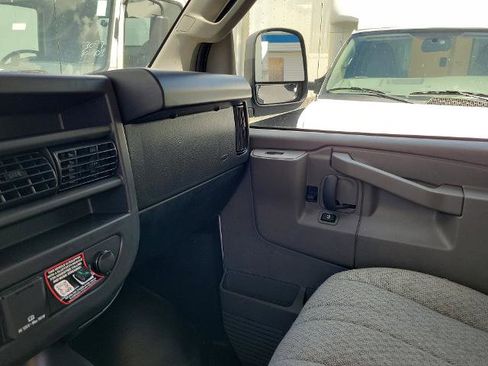 New 2025 Chevrolet Express 3500 w/ Power Convenience Package image 20