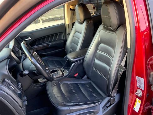 Used 2021 GMC Canyon Denali image 7