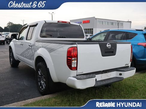 Used 2012 Nissan Frontier SV w/ Sport Appearance Pkg AWD/4WD image 15