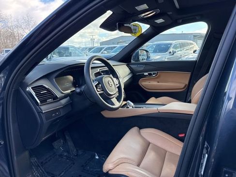 Certified 2024 Volvo XC90 T8 Ultimate w/ Protection Package image 16