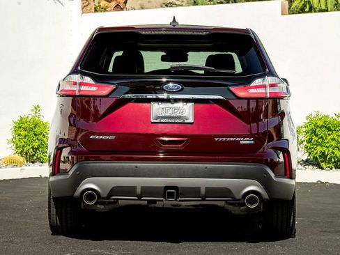 Used 2020 Ford Edge Titanium w/ Class II Trailer Tow Package AWD/4WD image 9