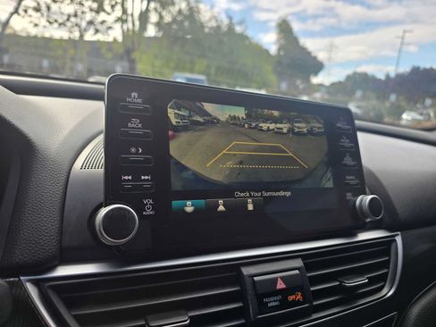 Used 2019 Honda Accord Sport image 27