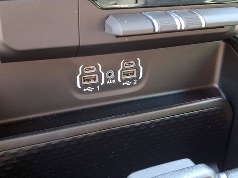 Certified 2022 RAM 1500 Big Horn w/ Back Country Package AWD/4WD image 24