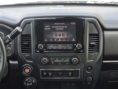 Used 2023 Nissan Titan SV image 9