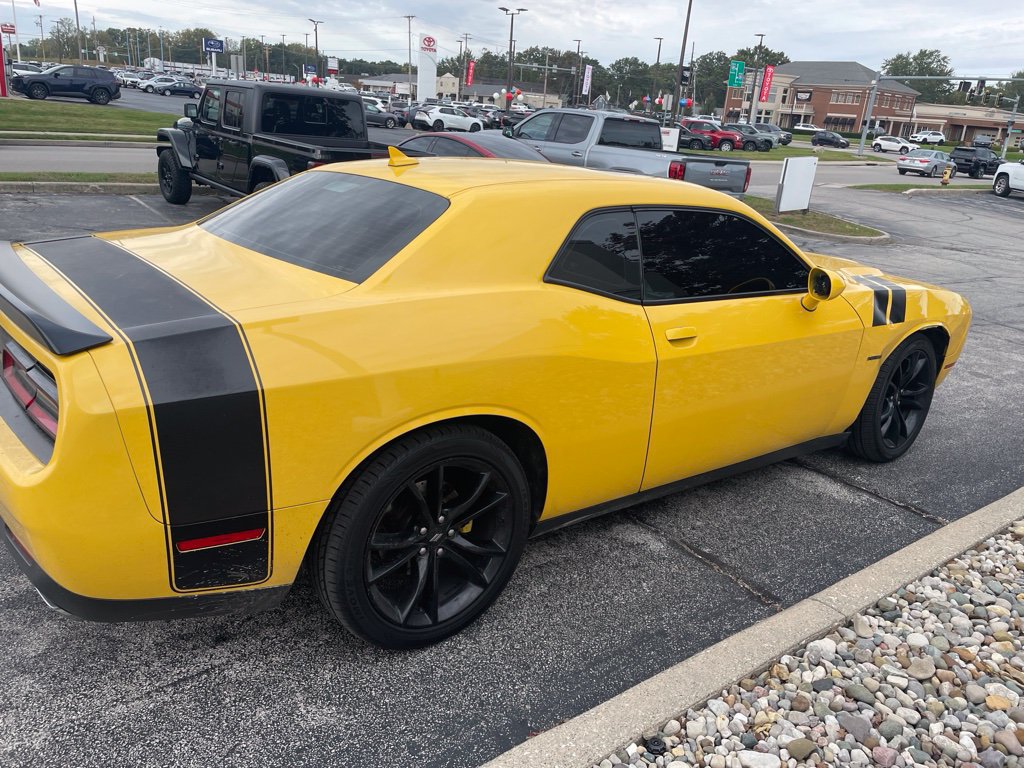 Used 2017 Dodge Challenger R/T w/ Blacktop Package RWD image 4