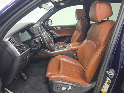 Used 2021 BMW X7 M50i w/ Dynamic Handling Package AWD/4WD image 7