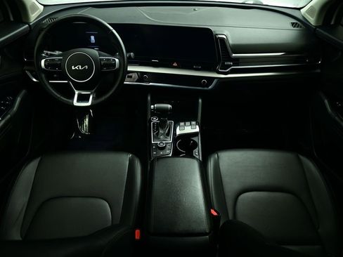 Certified 2024 Kia Sportage EX image 4